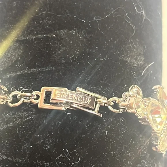 Vintage GIVENCHY rhinestone bracelet 💕 - Picture 3 of 7